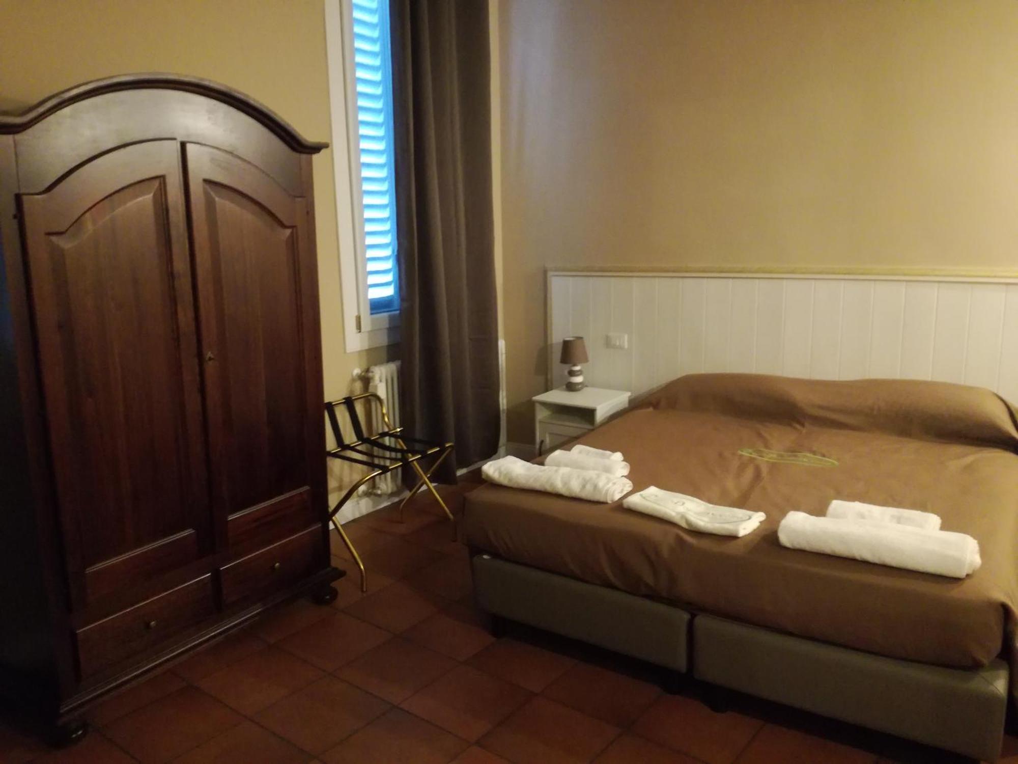 Palace Piazza San Domenico Rooms De Luxe- Bedinbolognacentro Екстериор снимка